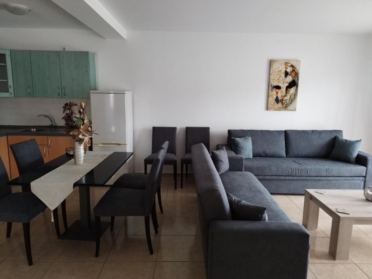 Ina House Lägenhet Varella Exteriör bild
